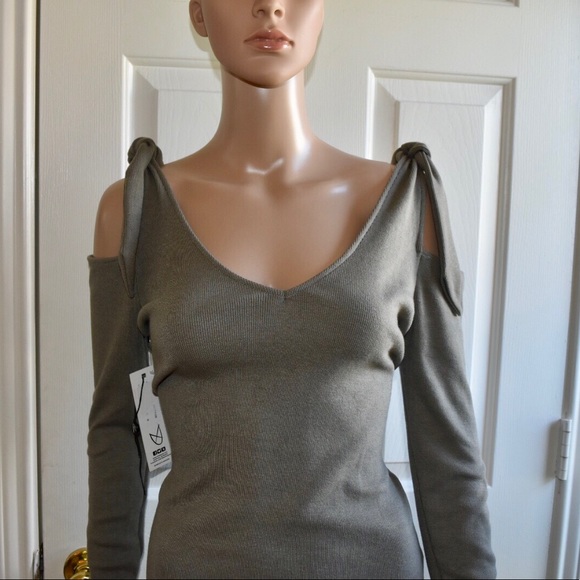 Minkpink Green Ribbed Cold Shoulder Dress - Picture 3 of 5